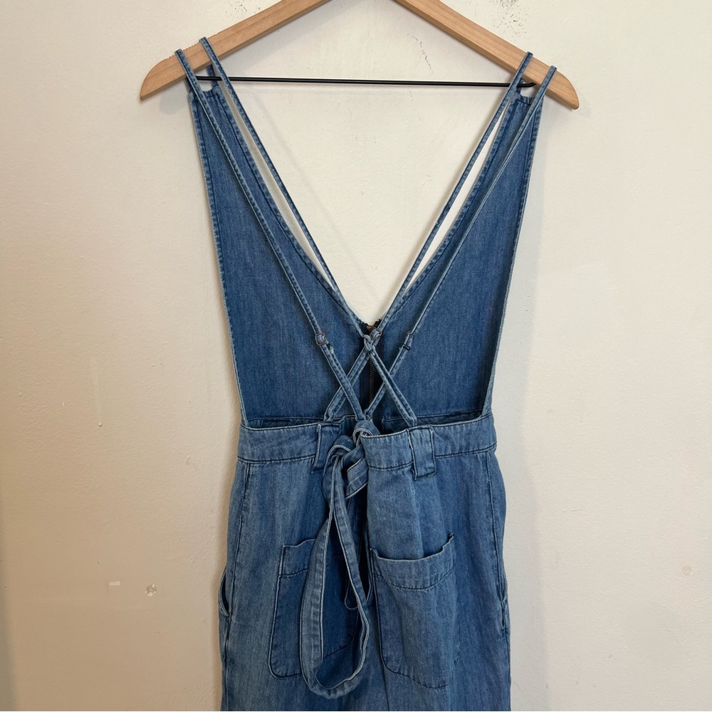 FREE PEOPLE- Wide-Leg Strappy Back Denim Overalls Boho Festival Night Out - Picture 6 of 11